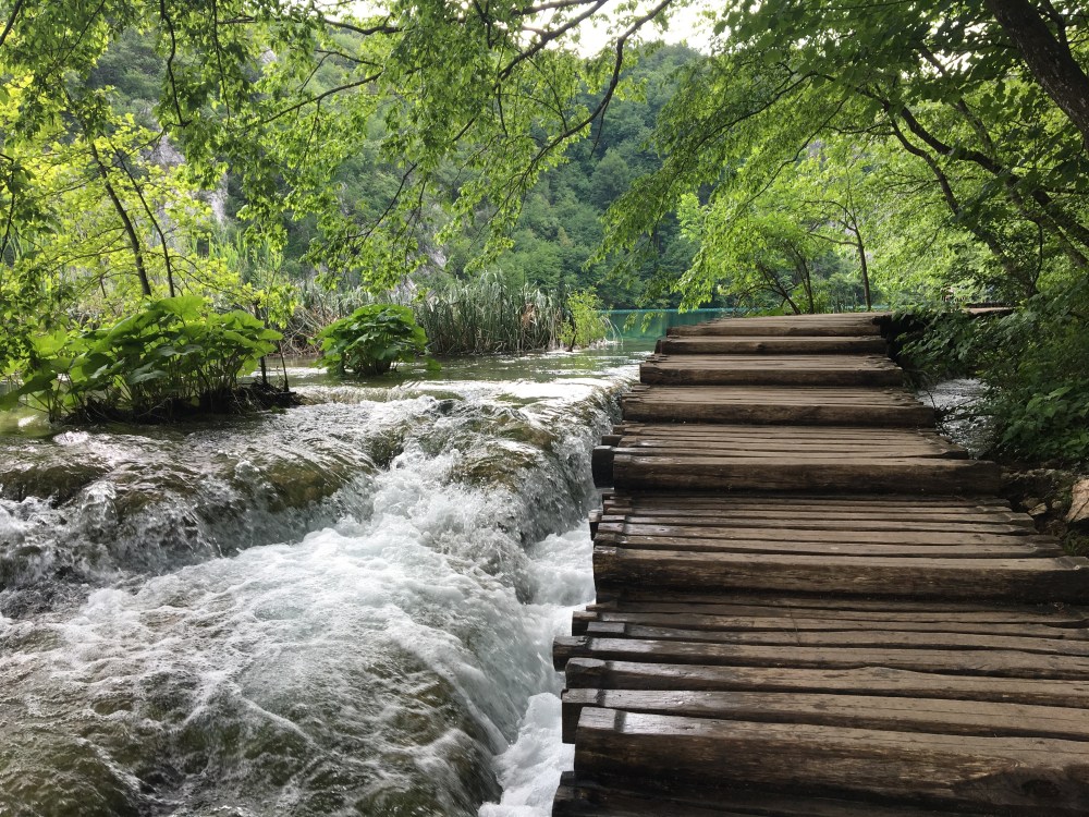 A Travel Guide to Croatia’s Plitvice Lakes National Park 